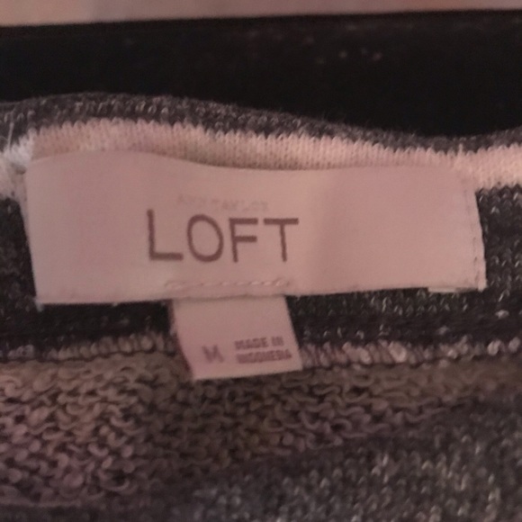 Loft Bundle of 2 sweaters - Picture 2 of 5